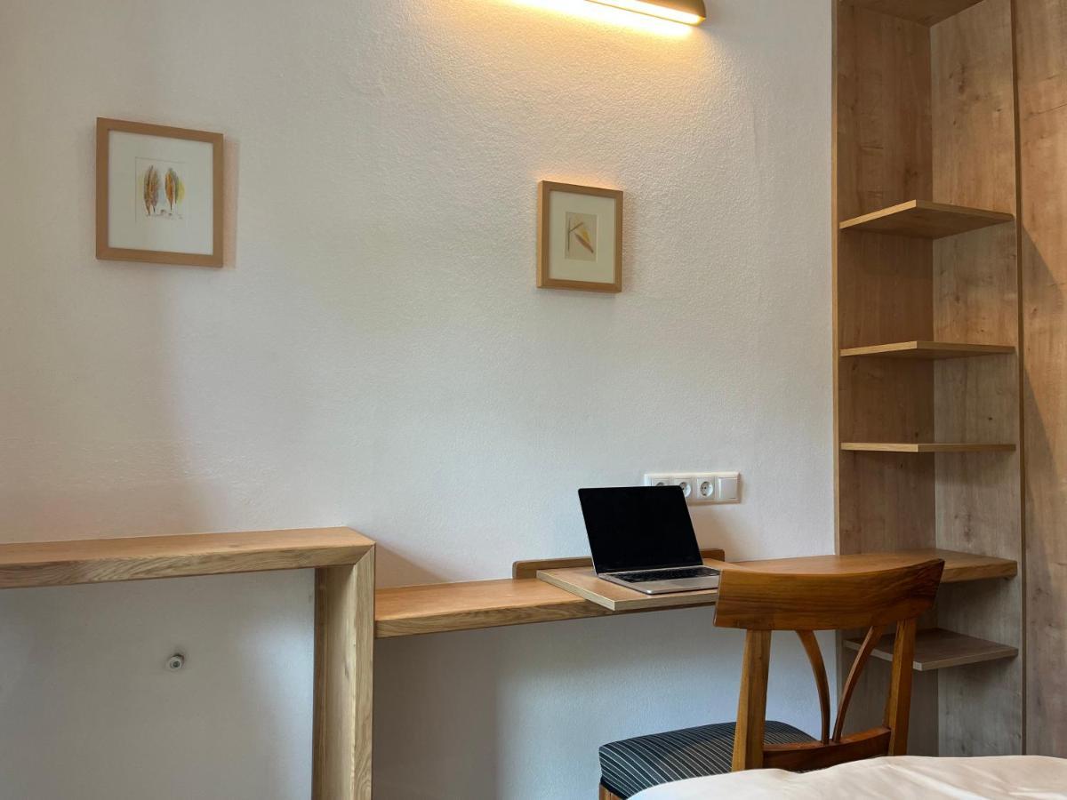 Seidl Kontrabass Appartement *